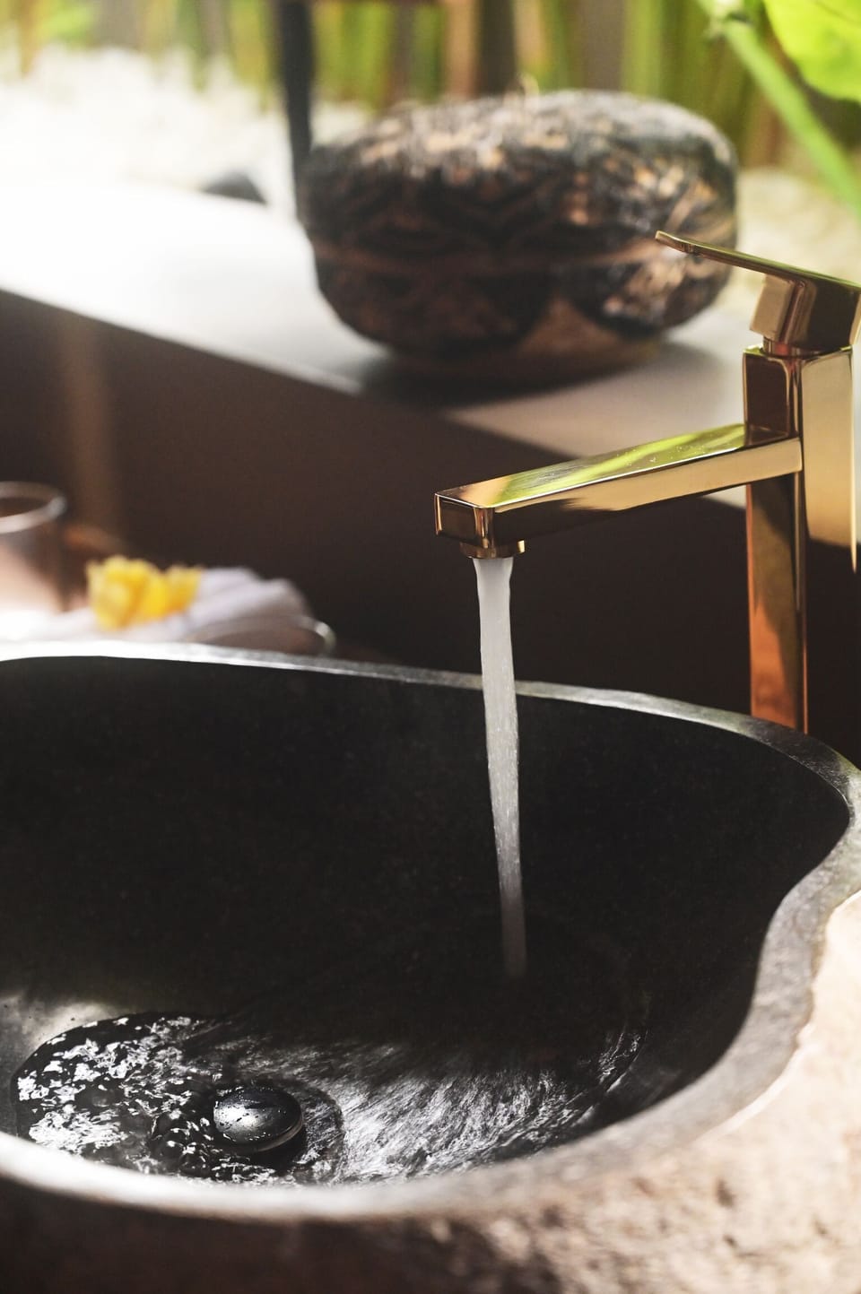 Bathroom sink