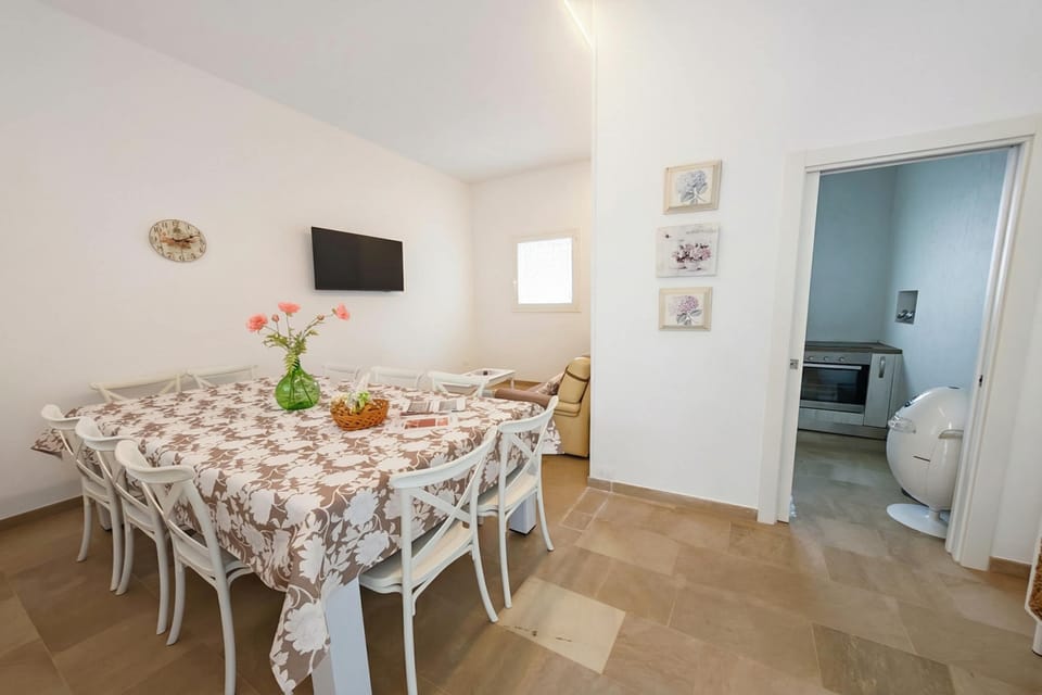 Family Villa, 5 Bedrooms, Balcony (Lisària Villa Delle Meraviglie with) | Dining