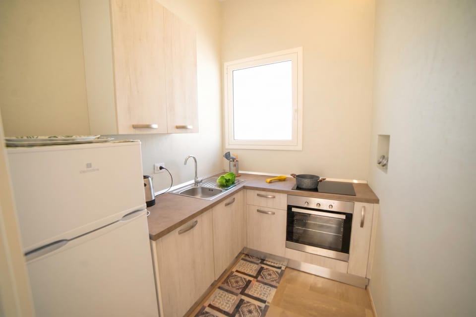 Family Villa, 5 Bedrooms, Balcony (Lisària Villa Delle Meraviglie with) | Private kitchen