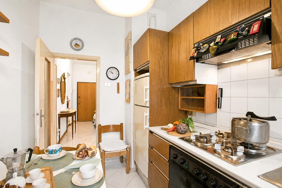 Family Apartment, 3 Bedrooms, Balcony (Riva del Garda Lake-View Balcony) | Private kitchen