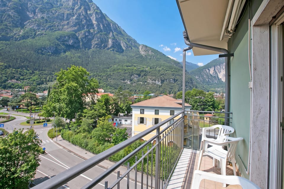 Family Apartment, 3 Bedrooms, Balcony (Riva del Garda Lake-View Balcony) | Property grounds