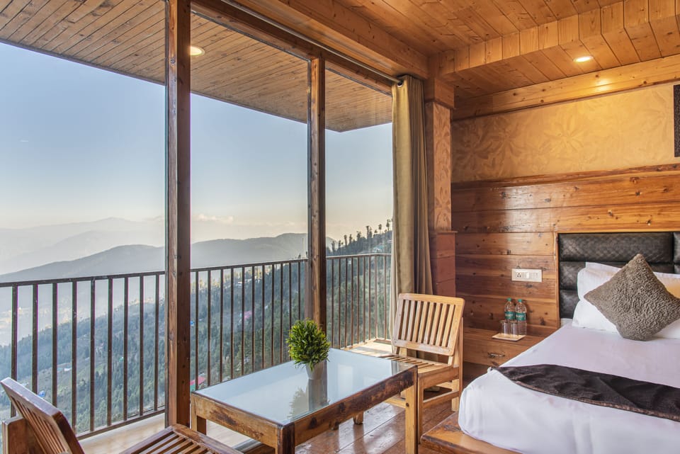 Panoramic Room | 2 bedrooms, individually decorated, individually furnished, desk