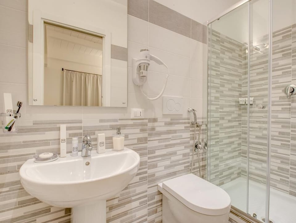 Superior Room | Bathroom