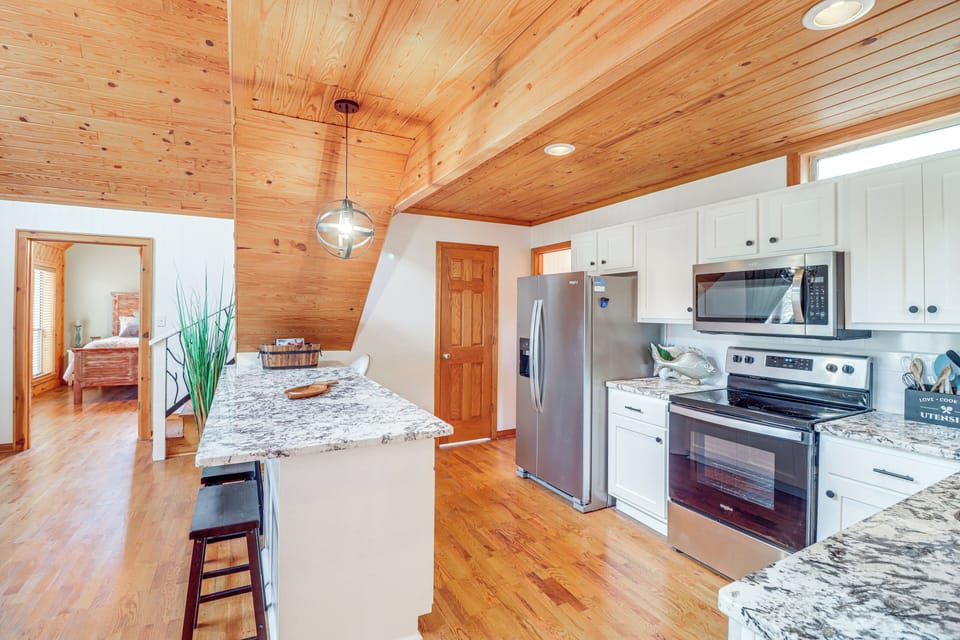 House (3 Bedrooms) | Interior