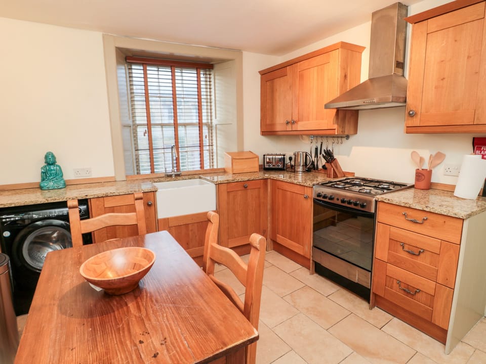 Fridge, dishwasher, electric kettle, toaster