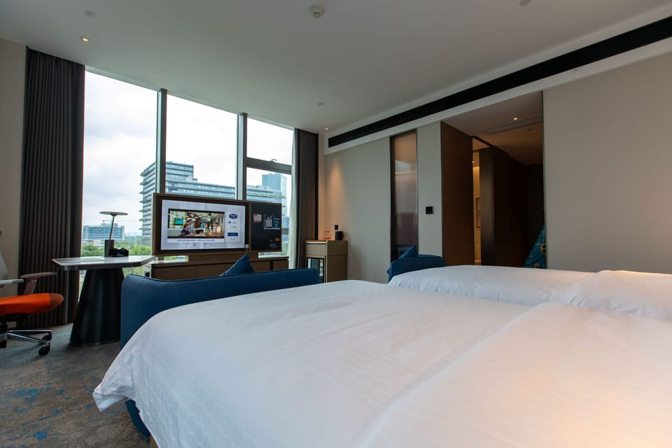 Comfort Double Room, 1 Bedroom, Non Smoking, City View | Blackout drapes, iron/ironing board, WiFi (free), bed sheets