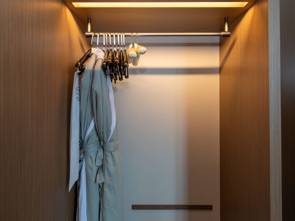 Exclusive Room, 1 Bedroom, Non Smoking, City View | Blackout drapes, iron/ironing board, WiFi (free), bed sheets