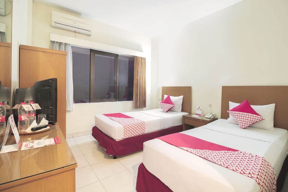 Standard Twin Room | Laptop workspace, free WiFi, bed sheets