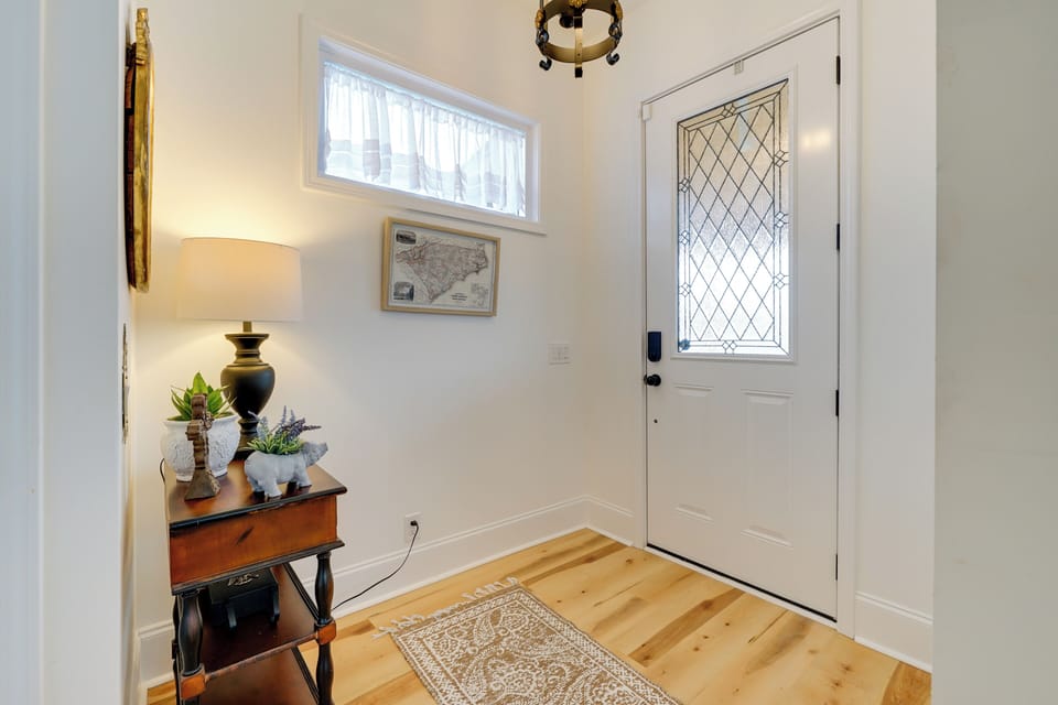 House (2 Bedrooms) | Interior