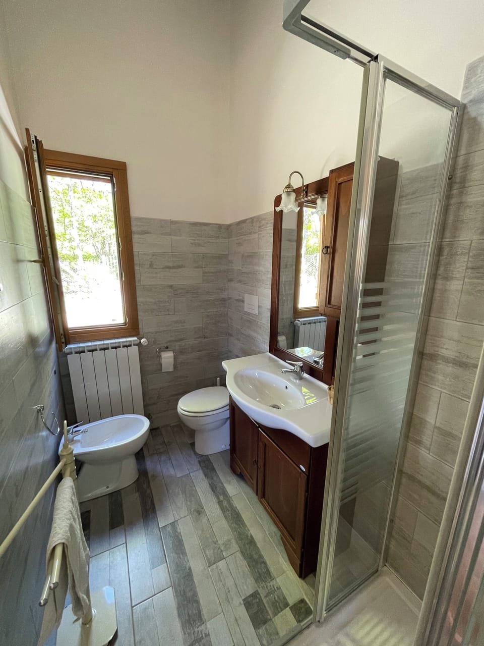 Deluxe Double or Twin Room, Mountain View | Bathroom