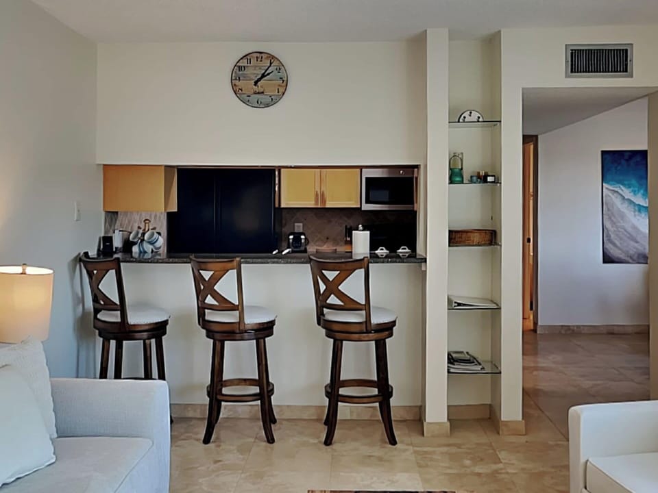 Condo (2 Bedrooms) | Property amenity