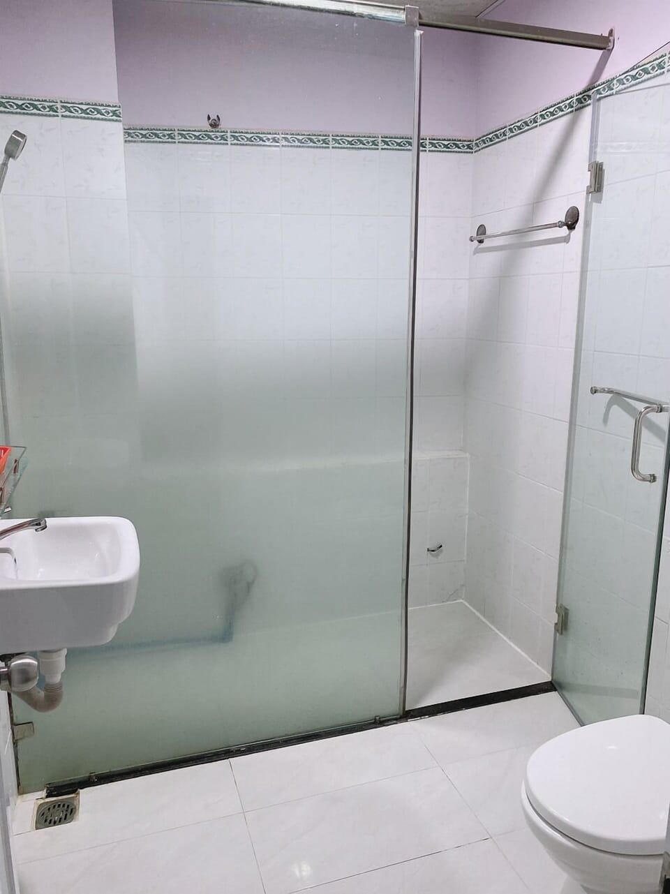 Standard Room | Bathroom