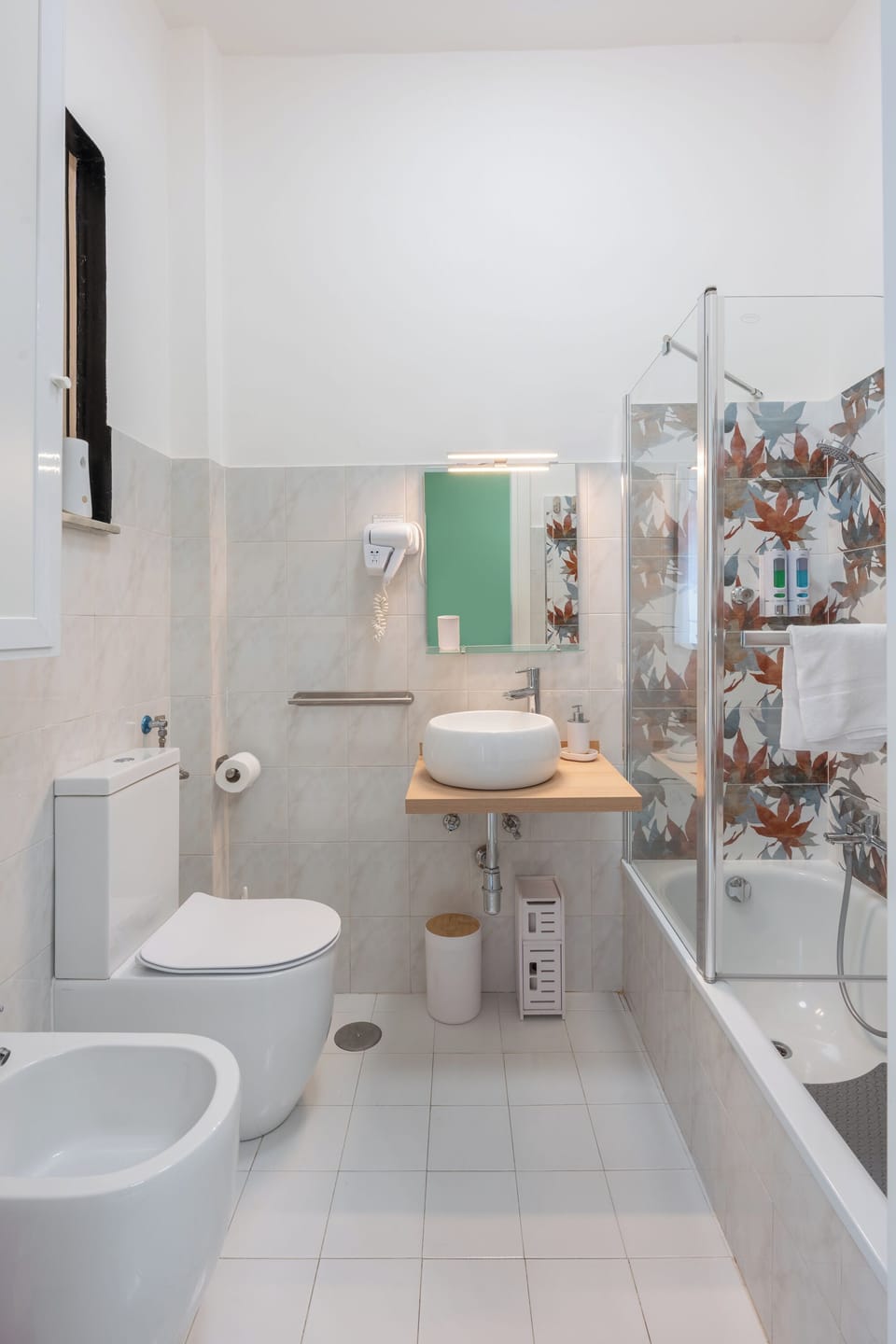 Suite Standard | Bathroom | Rainfall showerhead, hair dryer, bathrobes, bidet