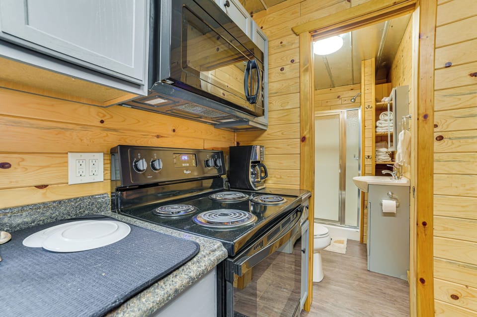House (2 Bedrooms) | Interior