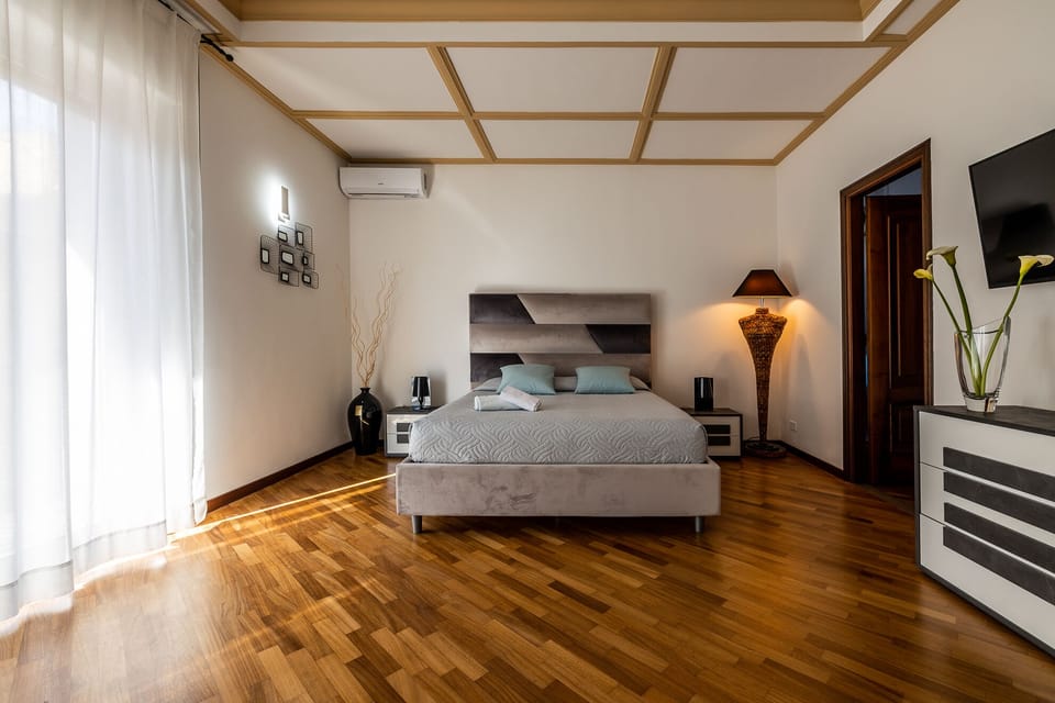 Royal Double Room | Iron/ironing board, free WiFi, bed sheets