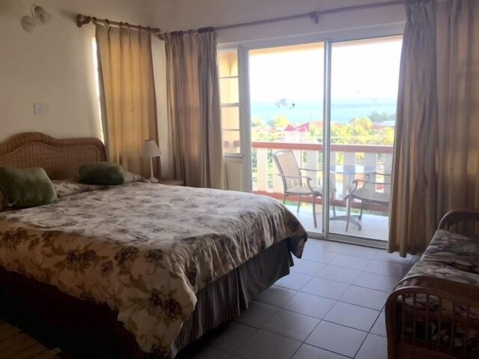 Apartment, 2 Bedrooms, Kitchen | Desk, iron/ironing board, free cribs/infant beds, rollaway beds