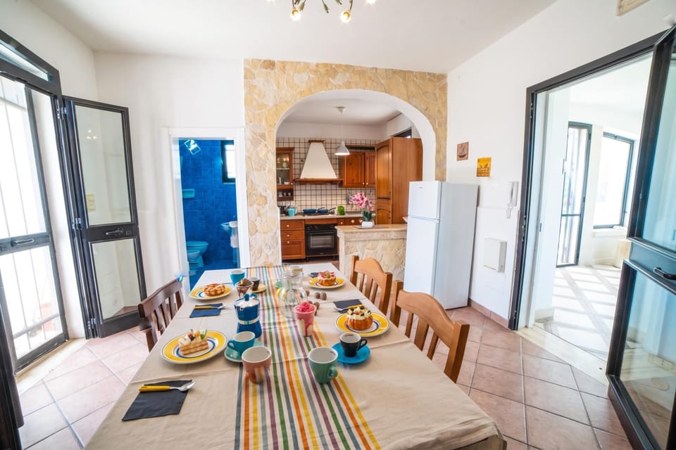 Standard Villa, Multiple Bedrooms, Balcony (Villa Lisa with huge Pool and Garden) | Dining