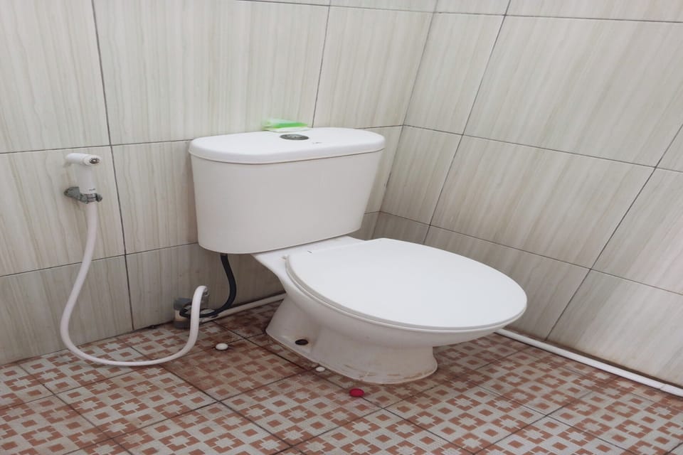 Standard Double Room | Bathroom | Shower, towels, soap