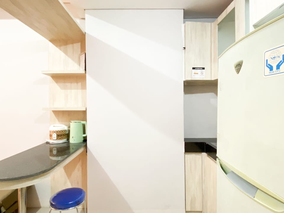 Apartment | Private kitchen | Full-size fridge, stovetop