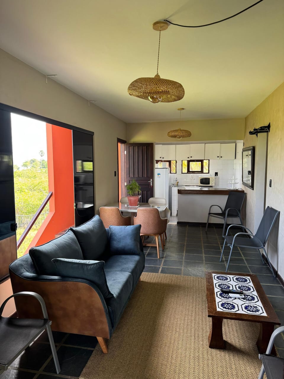 Panoramic Suite | Living area | 32-inch Smart TV with digital channels