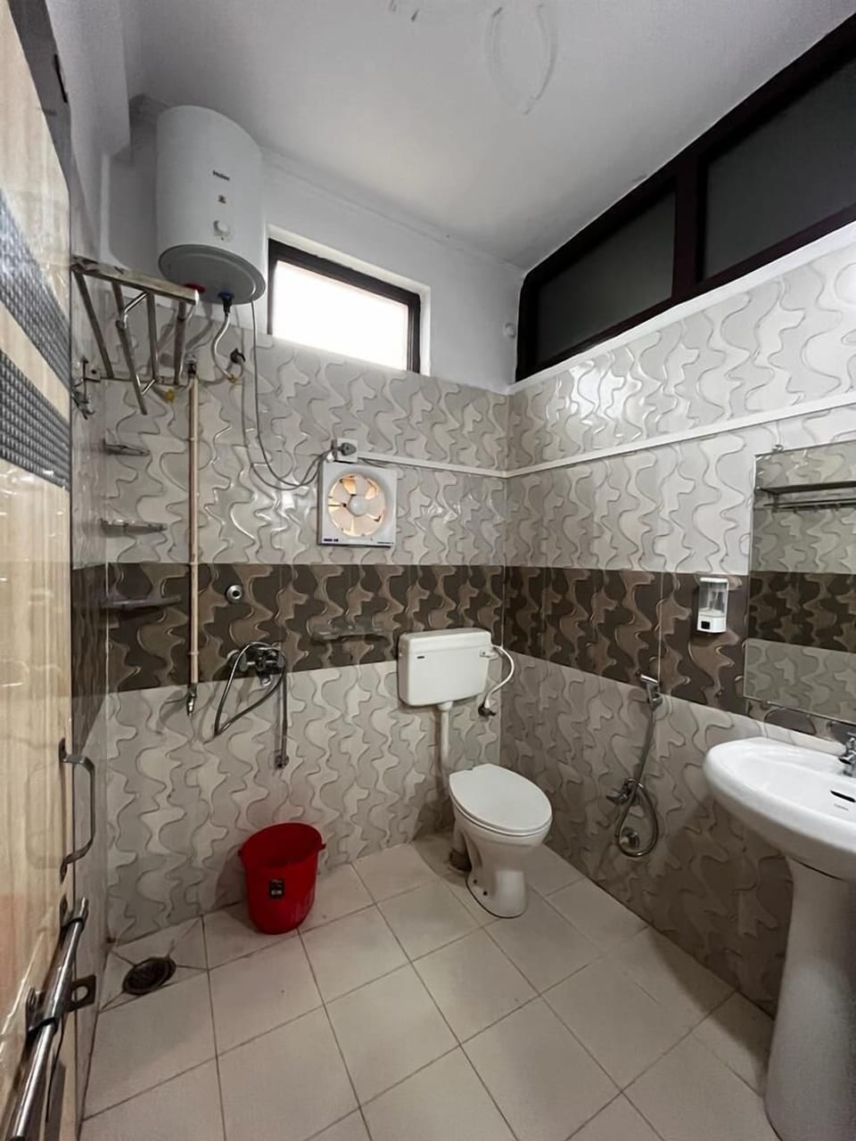 Deluxe Room | Bathroom