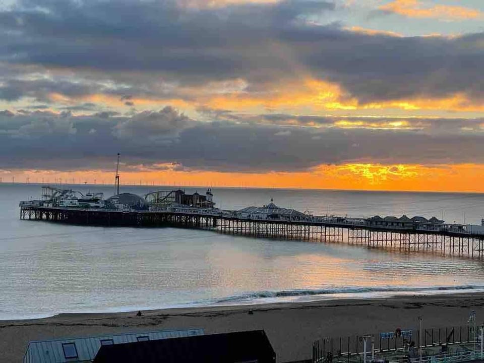 Seaview Regency Apartment With Private Parking Apartment in Brighton