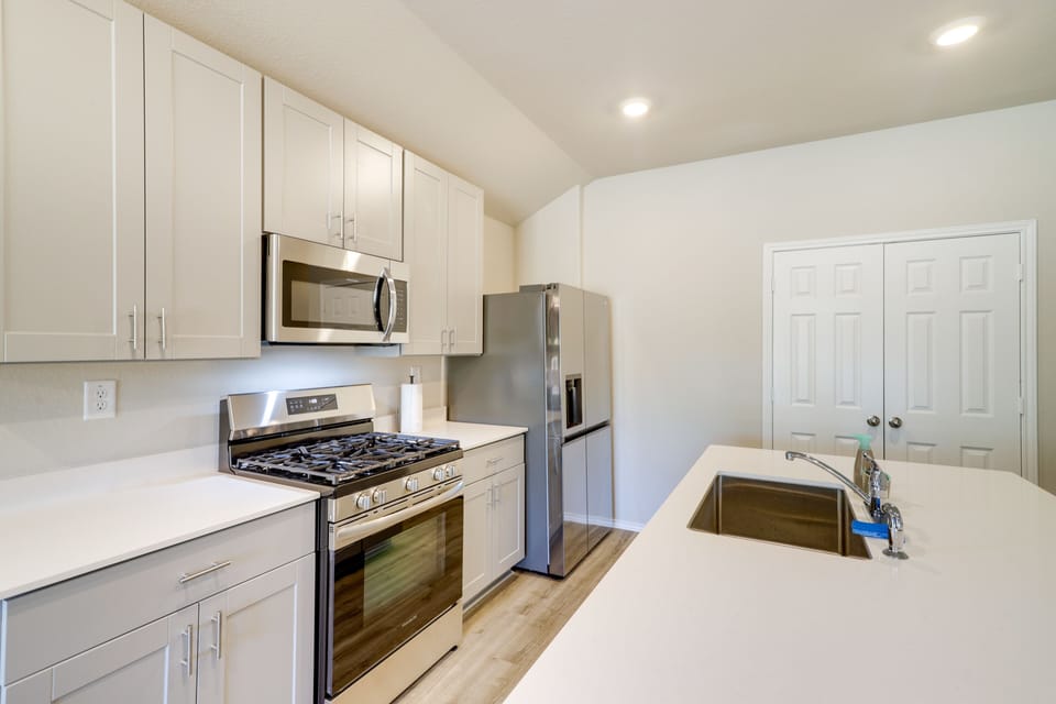 House (4 Bedrooms) | Interior