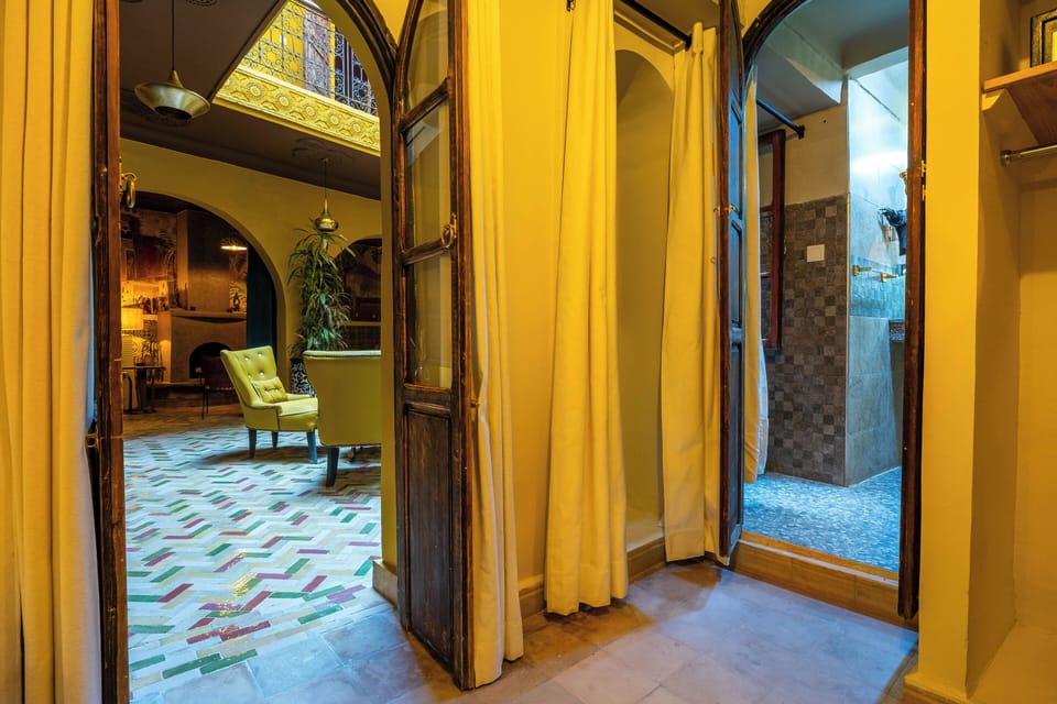 Standard Double Room, Ensuite (Chambre ) | Egyptian cotton sheets, premium bedding, in-room safe