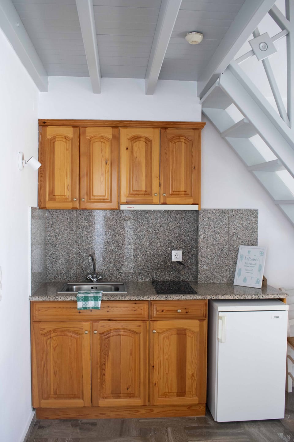 Romantic Studio (for 2 - split level) | Private kitchen | Mini-fridge, coffee/tea maker, electric kettle
