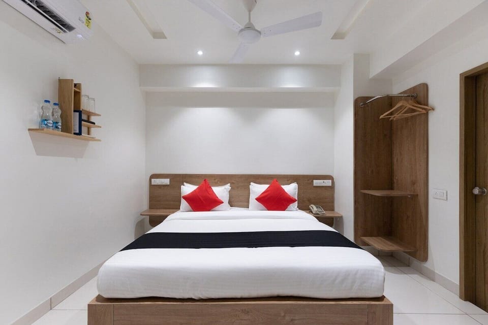Deluxe Double Room | Soundproofing, iron/ironing board, free WiFi