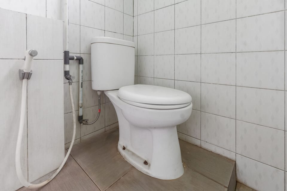 Standard Double Room | Bathroom | Shower, towels, soap