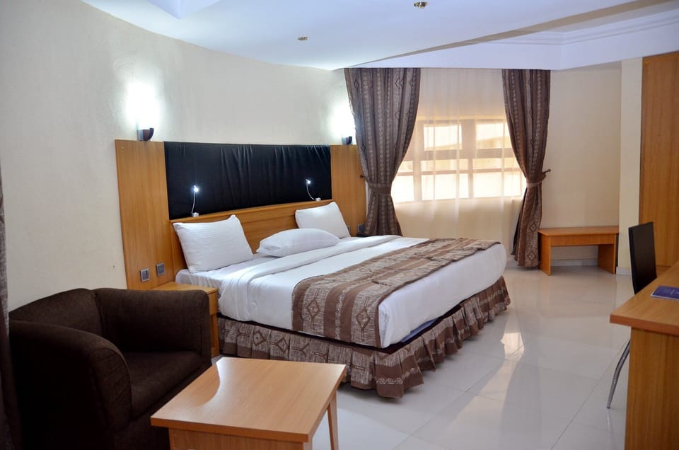 Executive Room | 1 bedroom, in-room safe, free WiFi
