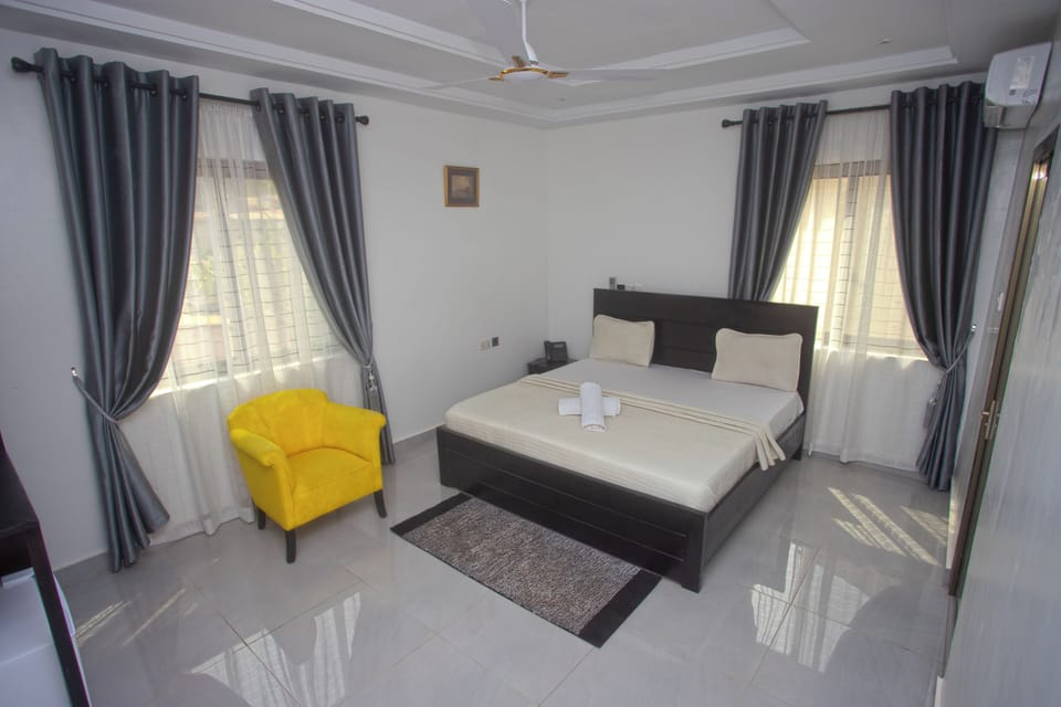 Deluxe Double Room, Non Smoking | Desk, laptop workspace, soundproofing, WiFi (free)