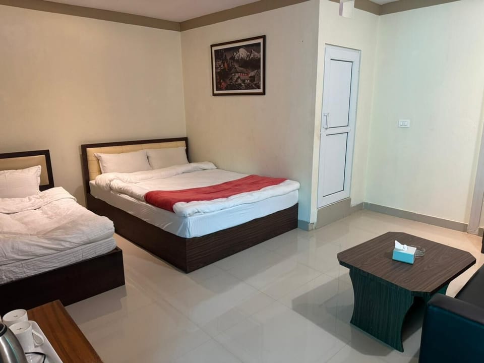 Family Room | 1 bedroom, desk, laptop workspace, free WiFi