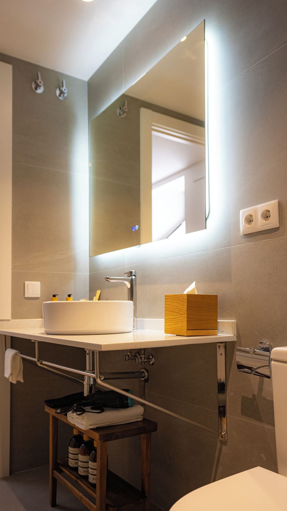 Shower, rainfall showerhead, designer toiletries, hair dryer