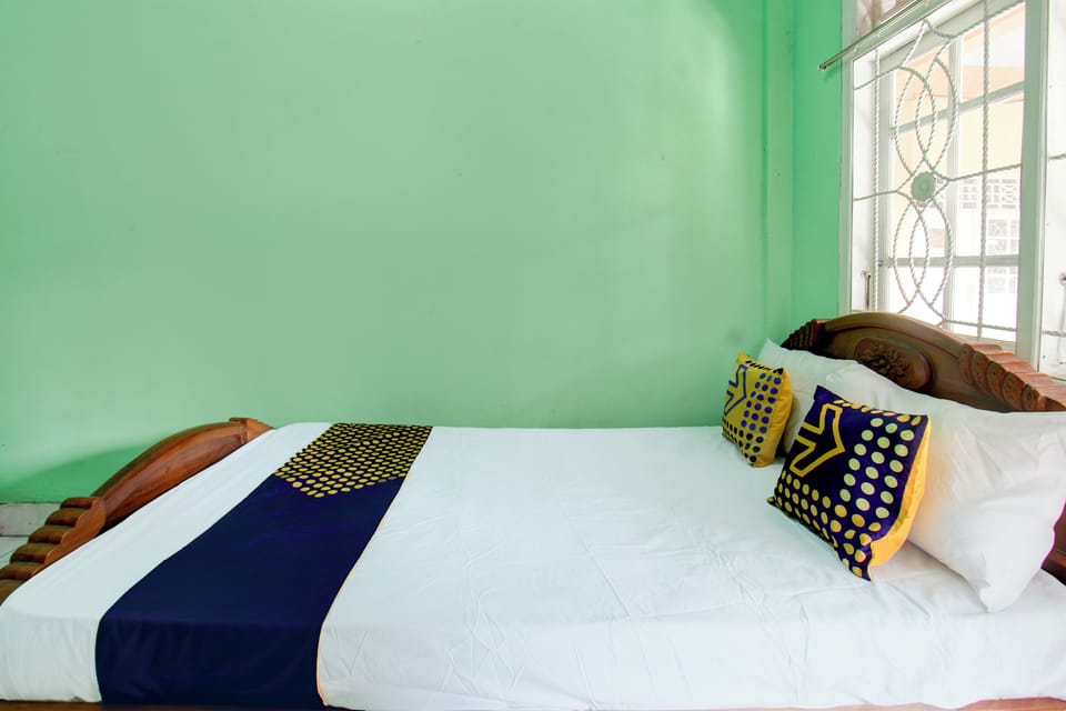 Standard Double Room | WiFi (free), bed sheets