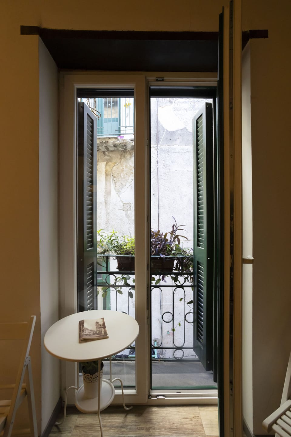 Comfort Room | Blackout drapes, WiFi (free), individually decorated