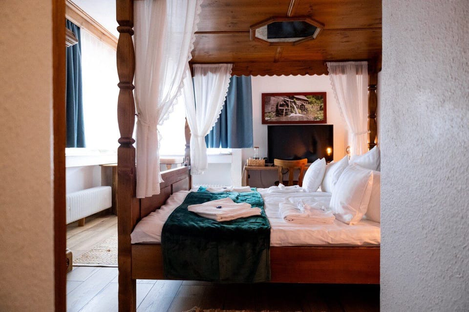 Basic Double Room