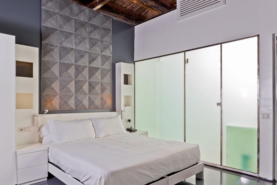 Deluxe Room | In-room safe, blackout drapes, soundproofing, iron/ironing board