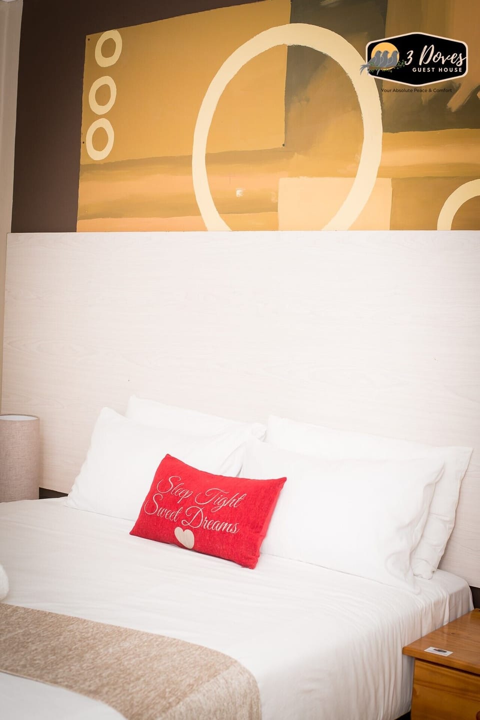 Standard Double Room | Desk, laptop workspace, iron/ironing board, WiFi (free)