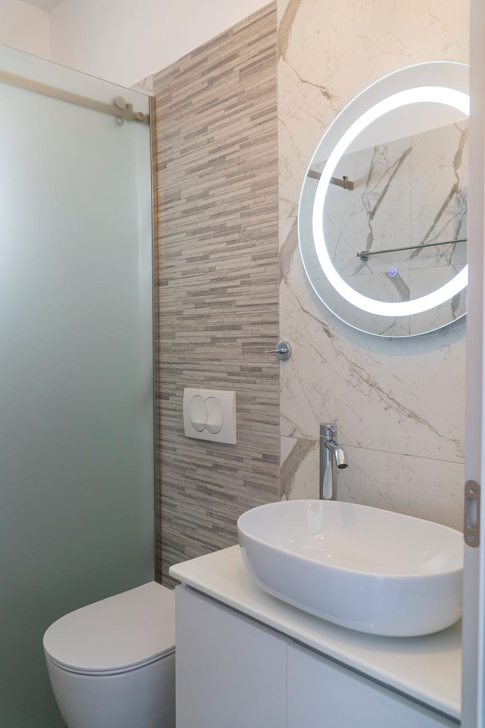 Deluxe Double Room | Bathroom | Hair dryer