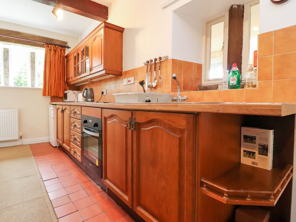 Fridge, electric kettle, toaster, cookware/dishes/utensils