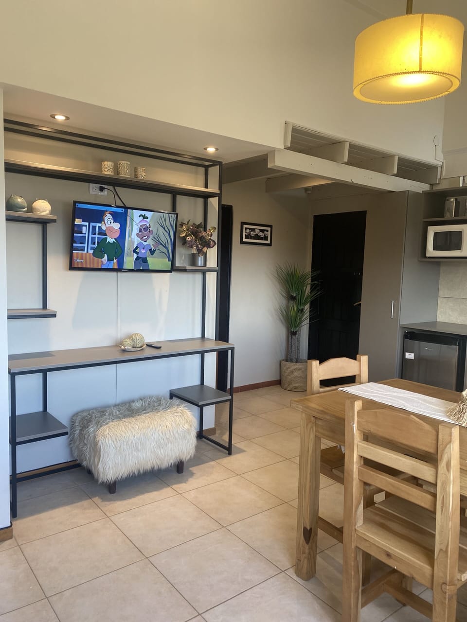 Superior Apartment | Living area | Flat-screen TV