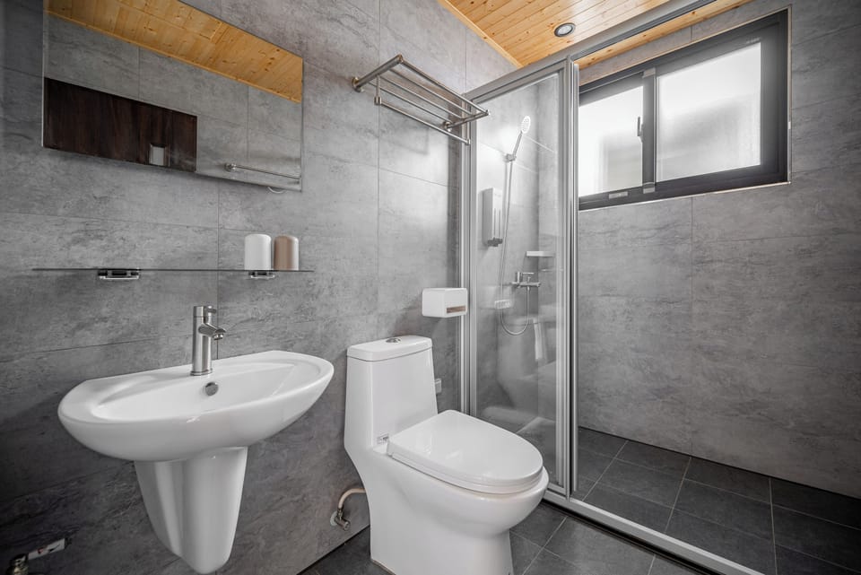 Superior Double Room, Terrace | Bathroom | Shower, hair dryer, slippers, towels