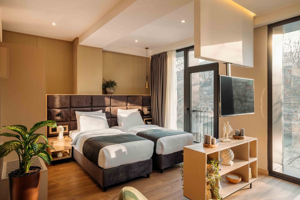 Executive Double or Twin Room | Premium bedding, Select Comfort beds, minibar, in-room safe
