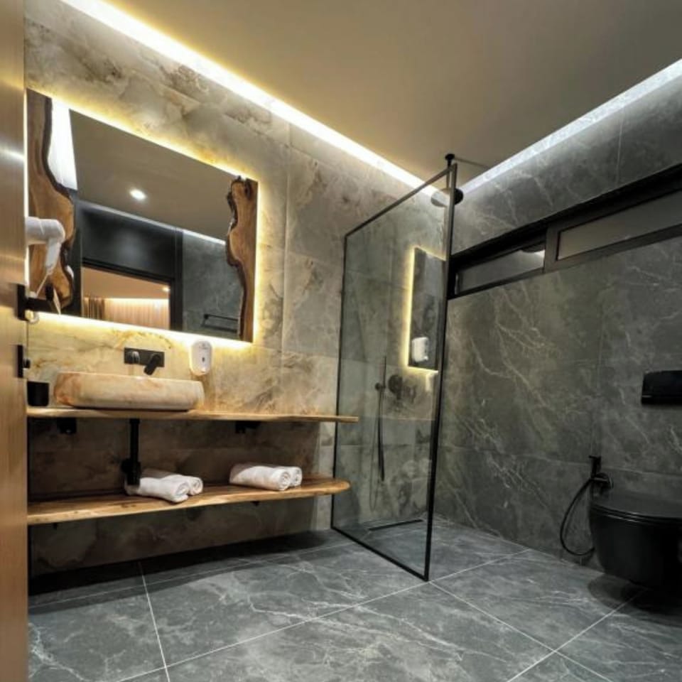 Hair dryer, towels