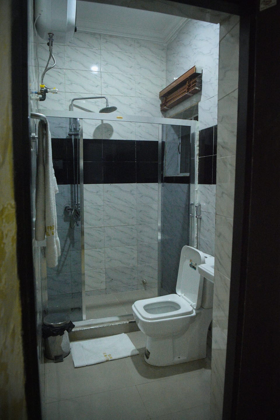 Deluxe Room | Bathroom
