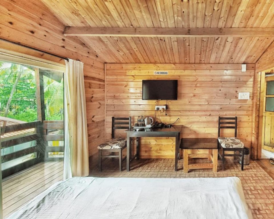 Cottage Room With Pool View | Premium bedding