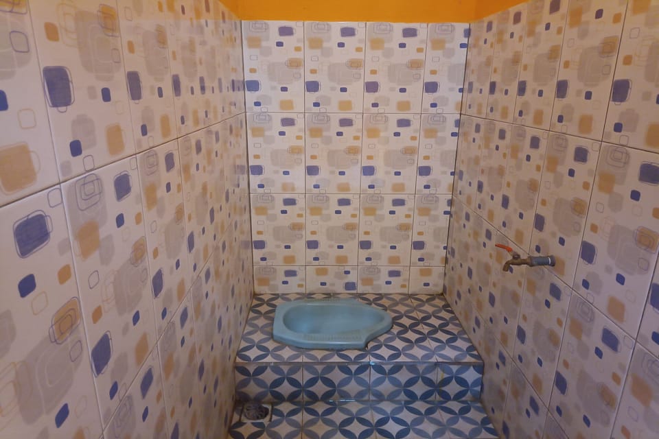 Standard Double Room | Bathroom | Shower, soap