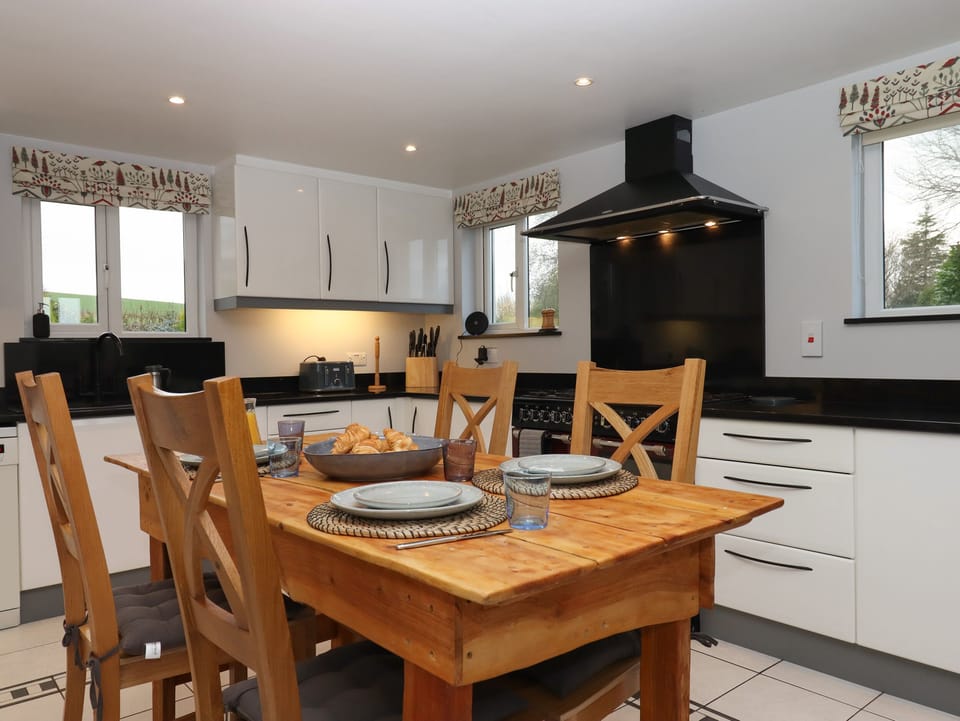 Fridge, dishwasher, electric kettle, toaster